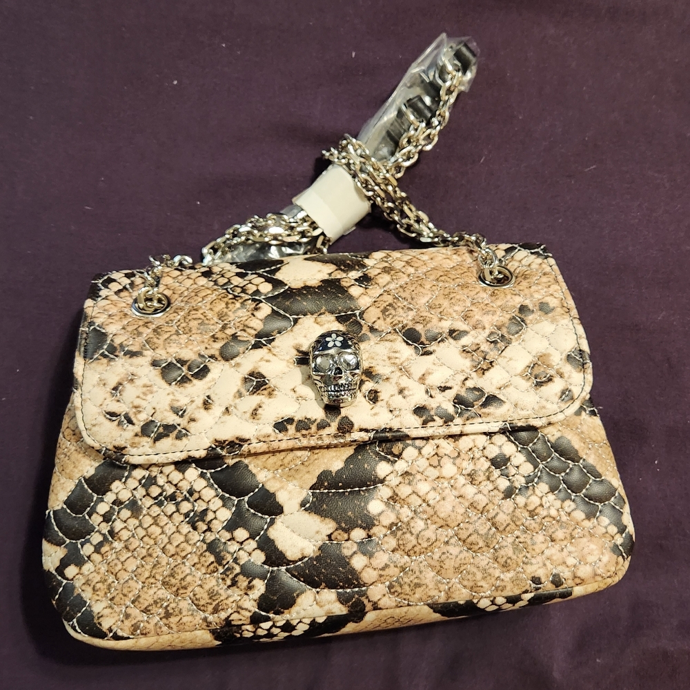 Betsey Johnson Slithern Skull